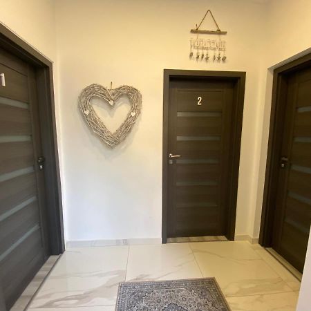 Апартаменти Belvarosi Apartman 2 Мішкольц Екстер'єр фото
