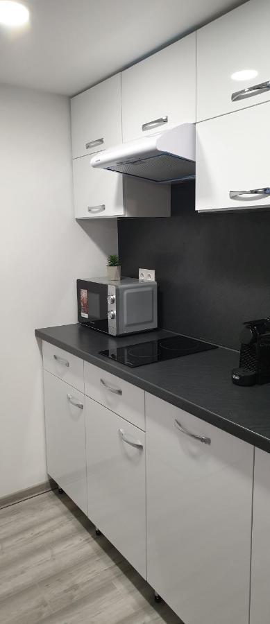 Апартаменти Belvarosi Apartman 2 Мішкольц Екстер'єр фото