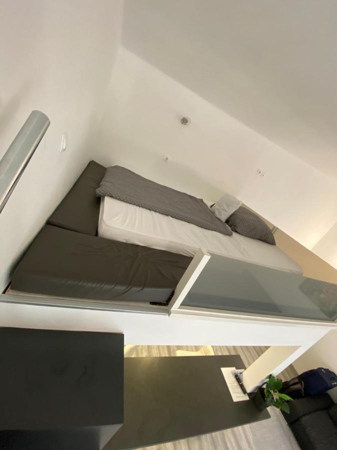 Апартаменти Belvarosi Apartman 2 Мішкольц Екстер'єр фото